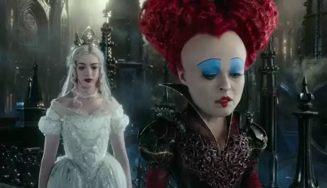 爱丽丝梦游仙境反派洗白白皇后比红皇后有心机得多