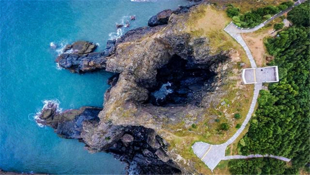 福建有个浪漫的海岛,每年夏季都出现罕见奇观,原生态未开发