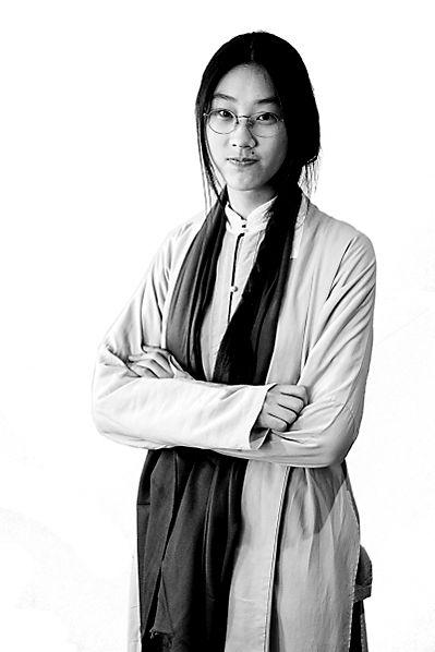 武亦姝高考613分被清华录取引热议!有才华,长得还美