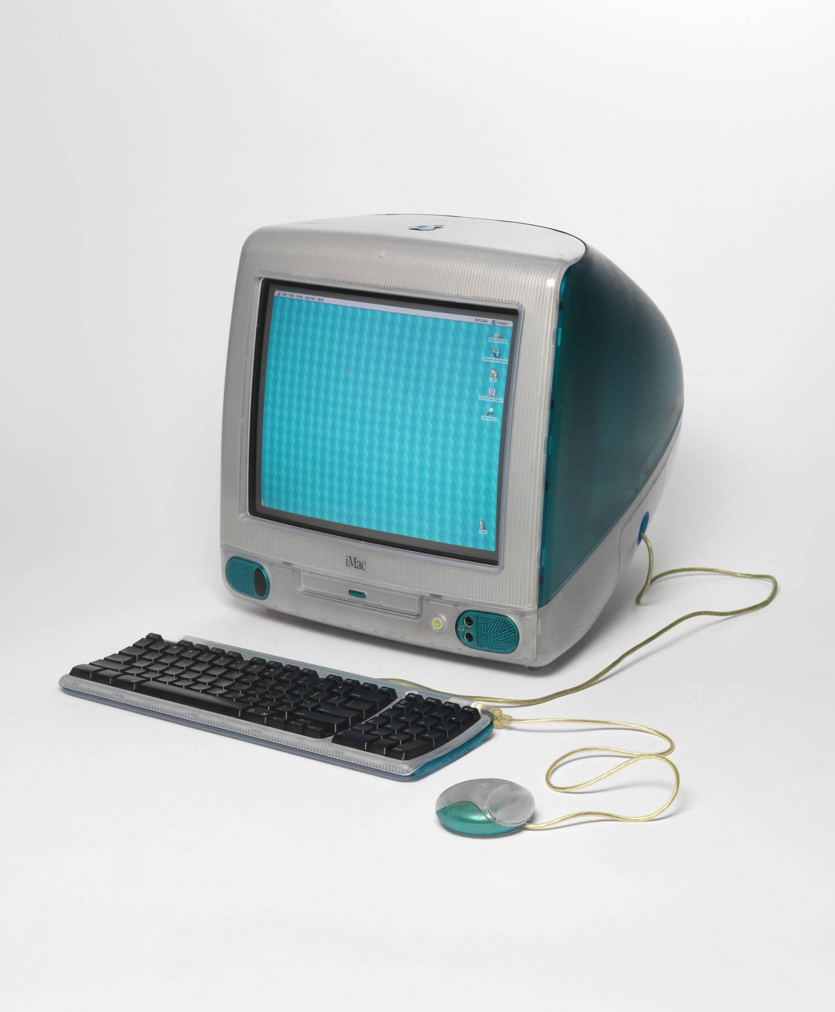 jony ive 担任工业设计团队的负责人后,参与设计的第一个产品是 imac.
