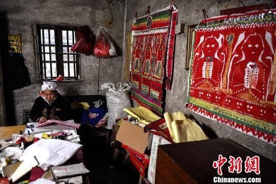“拜盘王”传承人盘良安:坚守瑶族流传千年的文化图腾_凤凰网国学_凤凰网