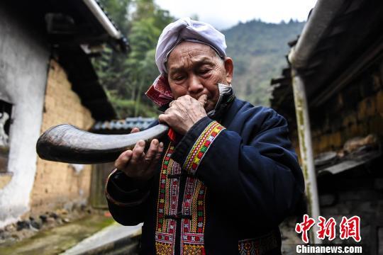 “拜盘王”传承人盘良安:坚守瑶族流传千年的文化图腾_凤凰网国学_凤凰网