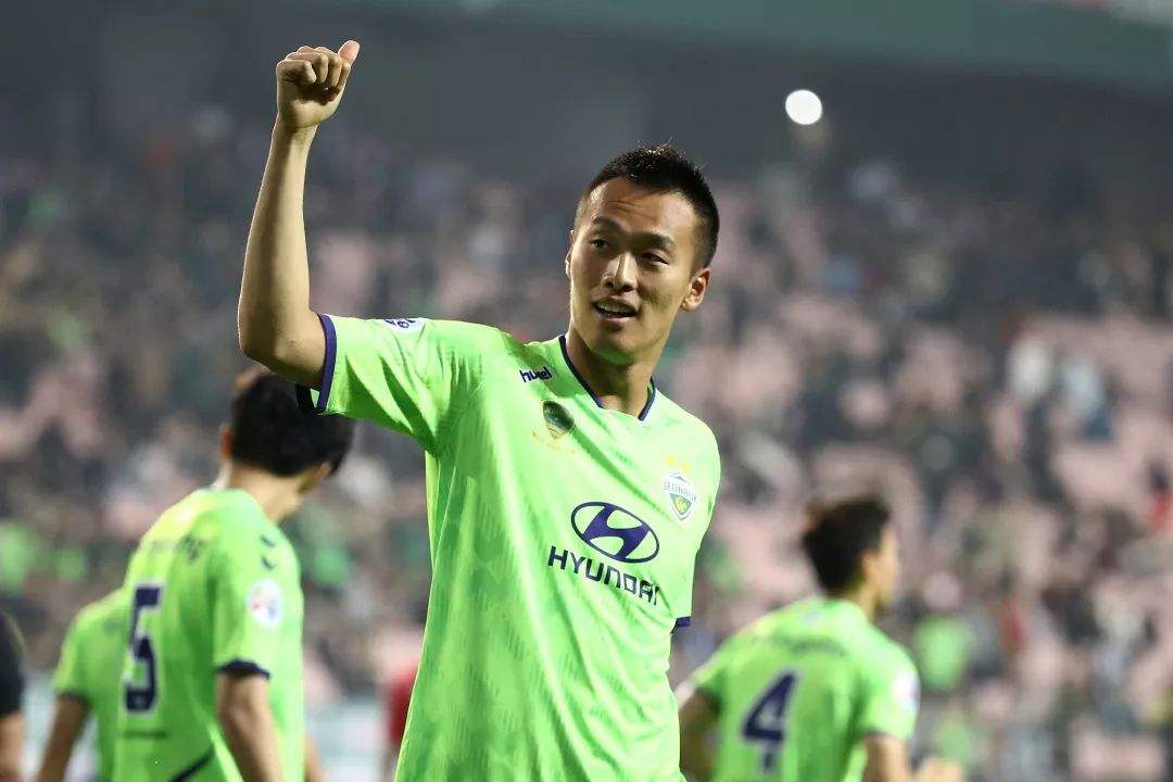 韩国高中锋金信煜加盟上海申花