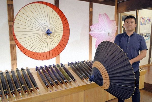 日本社会面临着怎样的“和伞危机”?__凤凰网