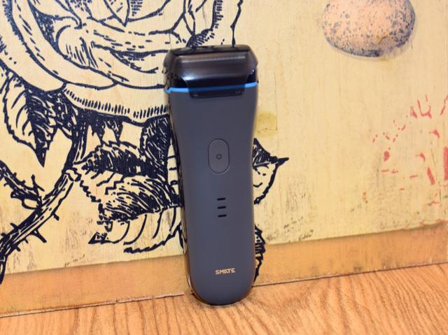 首发体验,小米有品上线须眉新款剃须刀,一起做个精致男