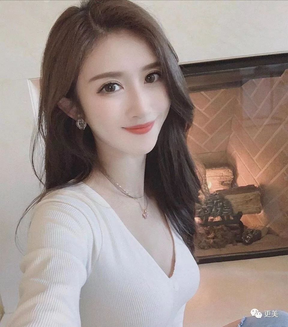 清华毕业去过70个国家的白富美无奈退网被曝做小三从头到脚全是假的