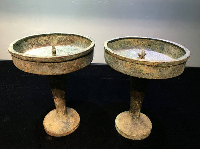 汉| 豆形铜灯(天水成纪博物馆藏)